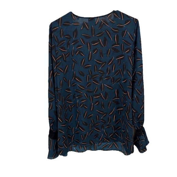 CAbi style 3763 shadow leaf blouse long sleeve size L Bell Sleeves Design - Picture 6 of 8